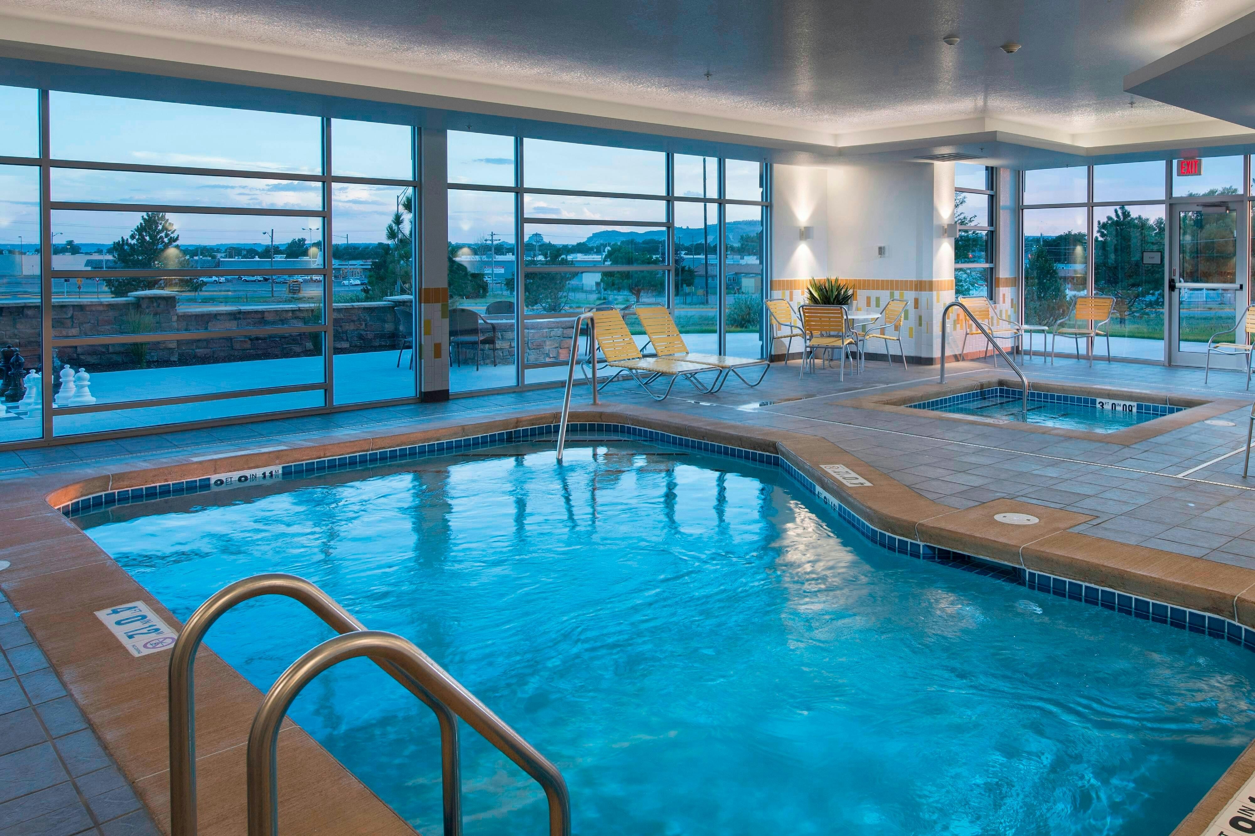 Fairfield Inn Suites Scottsbluff 8/18