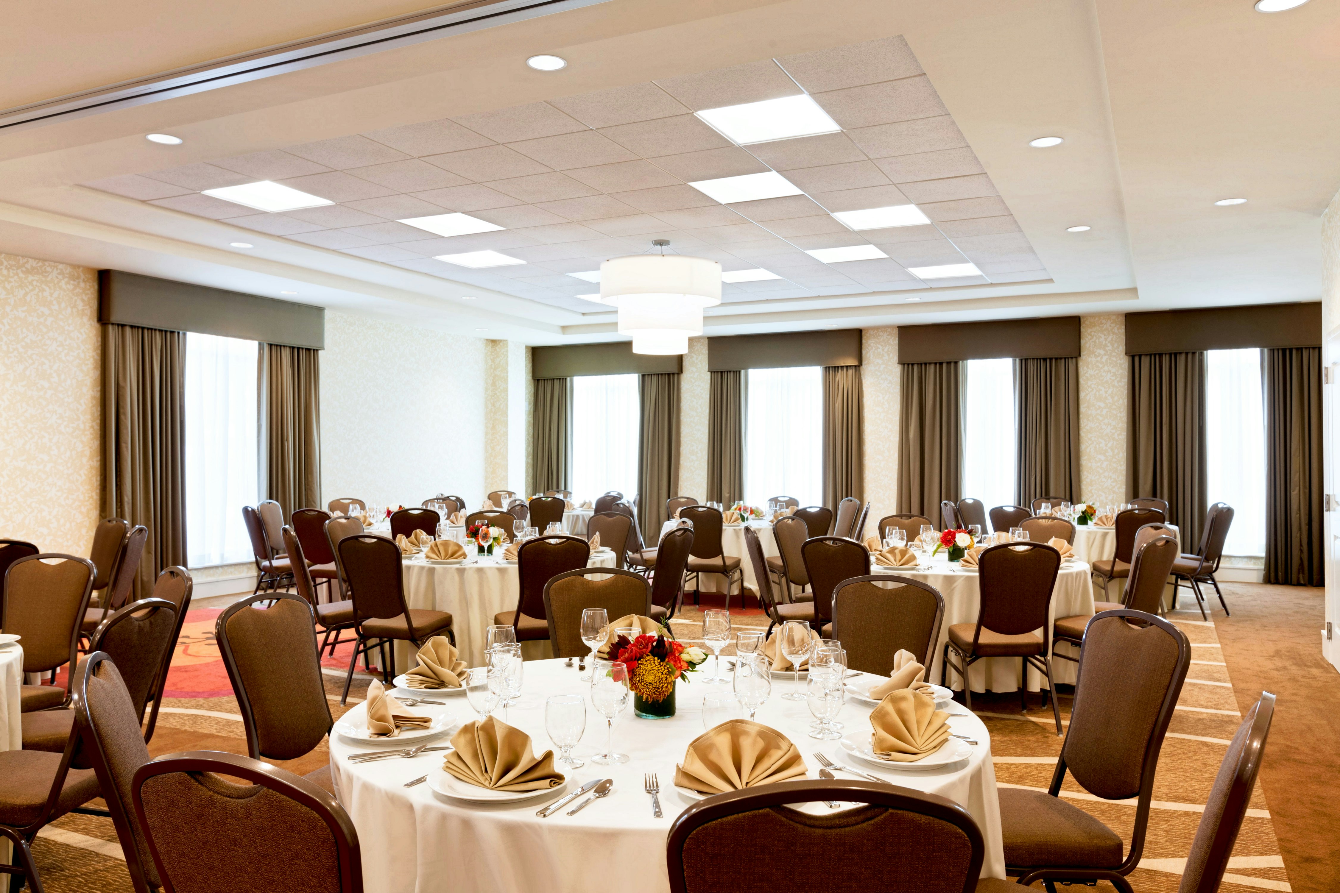 Hilton Garden Inn Boston Logan Airport 37/38