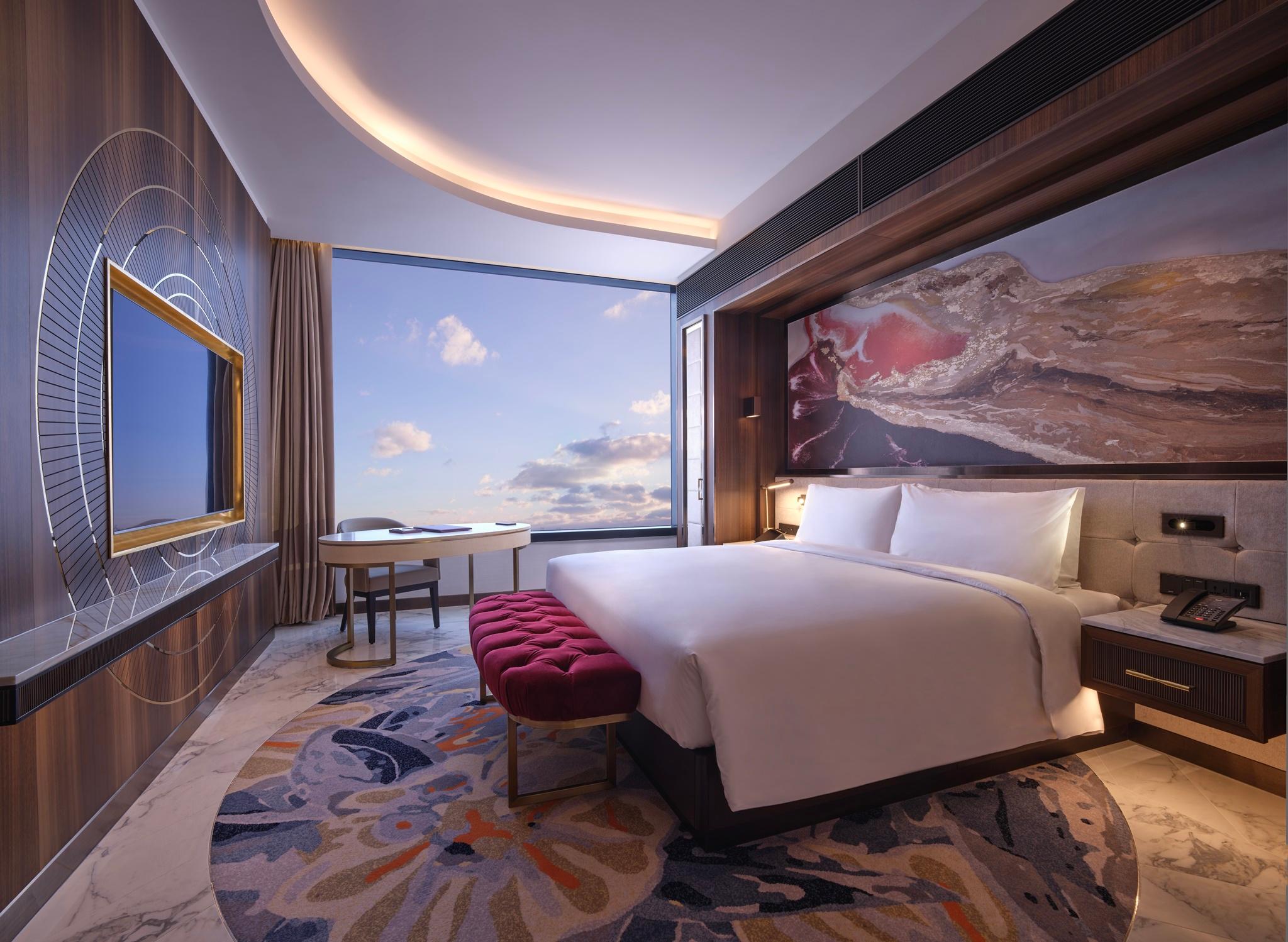 Sun Tower, Suite, King Bed, Kitchen