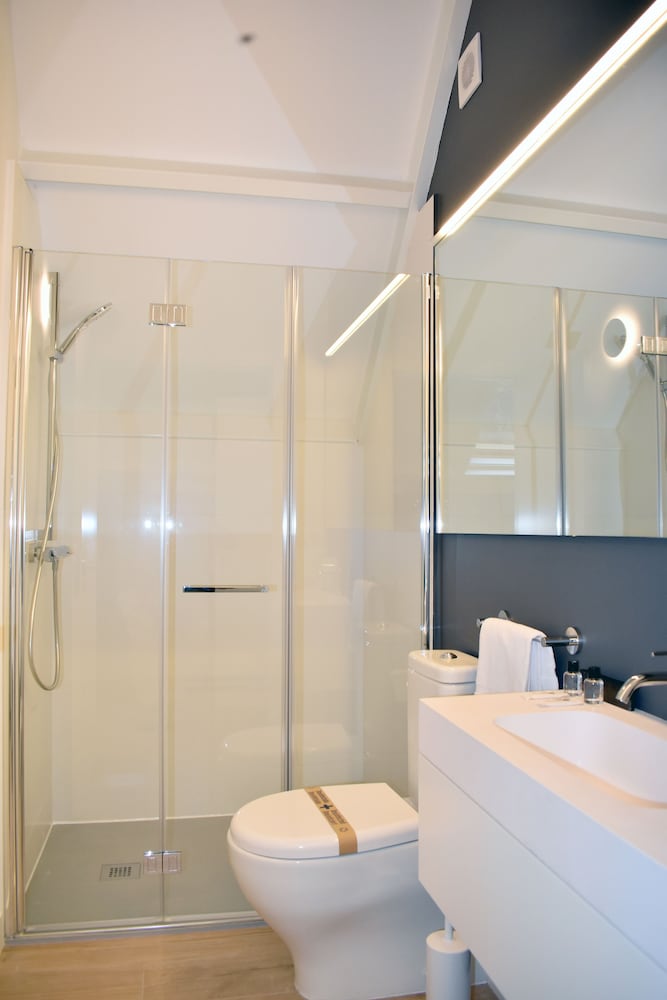 Bow Homes by Como en Casa 56/64