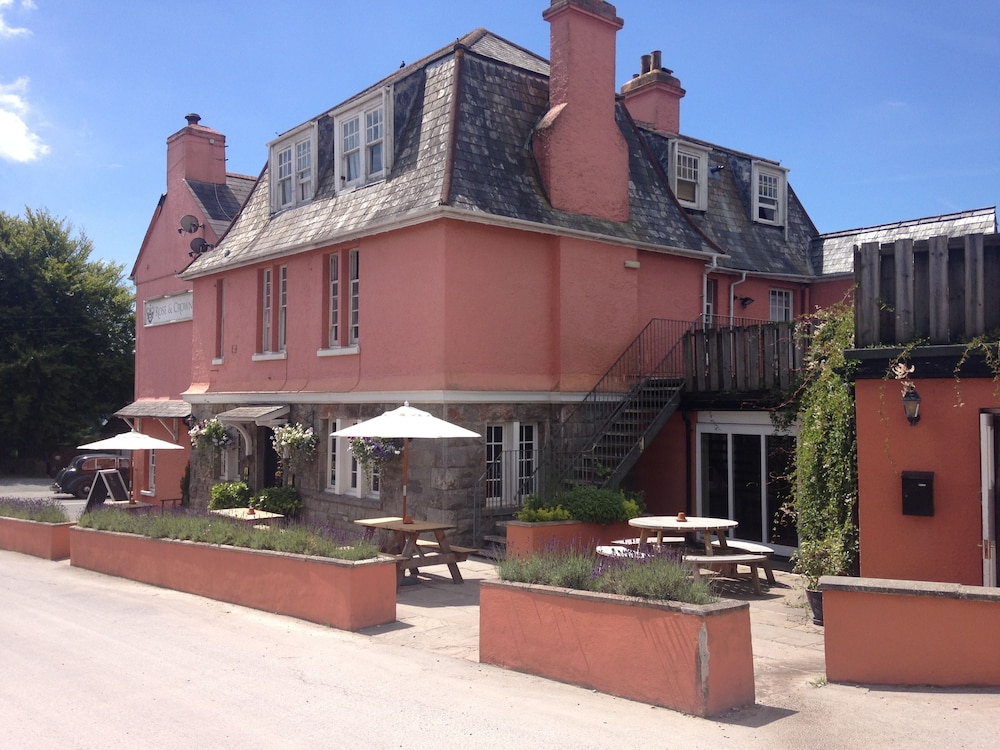 Rose & Crown 4/36