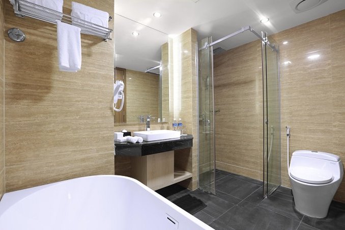 Aston Batam Hotel and Residence 21/24