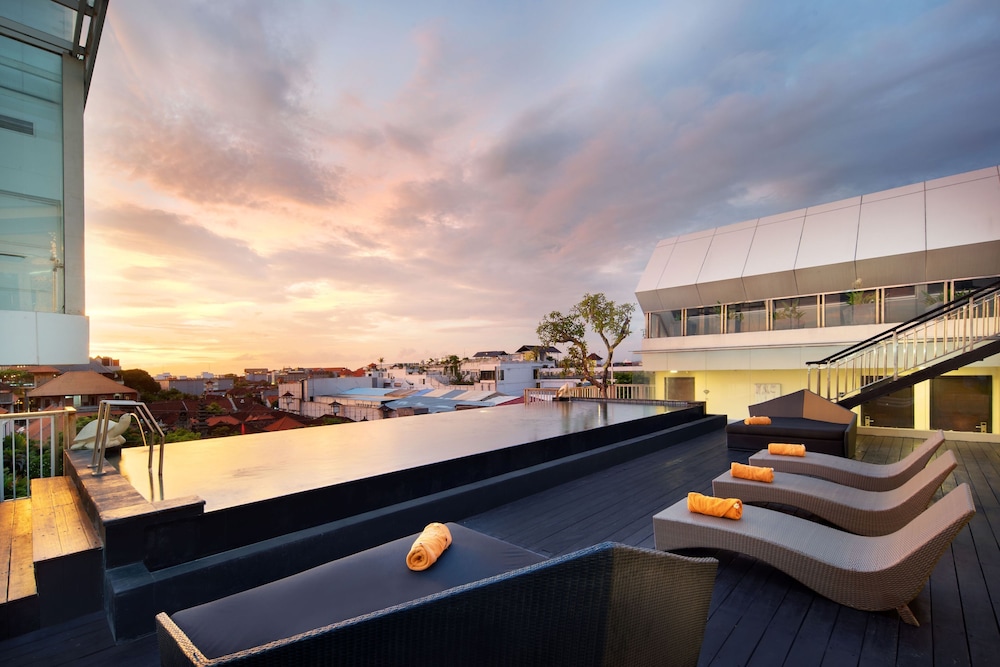 Fashion Hotel Legian 50/52