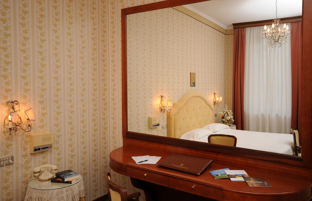 Grand Hotel Excelsior 47/47