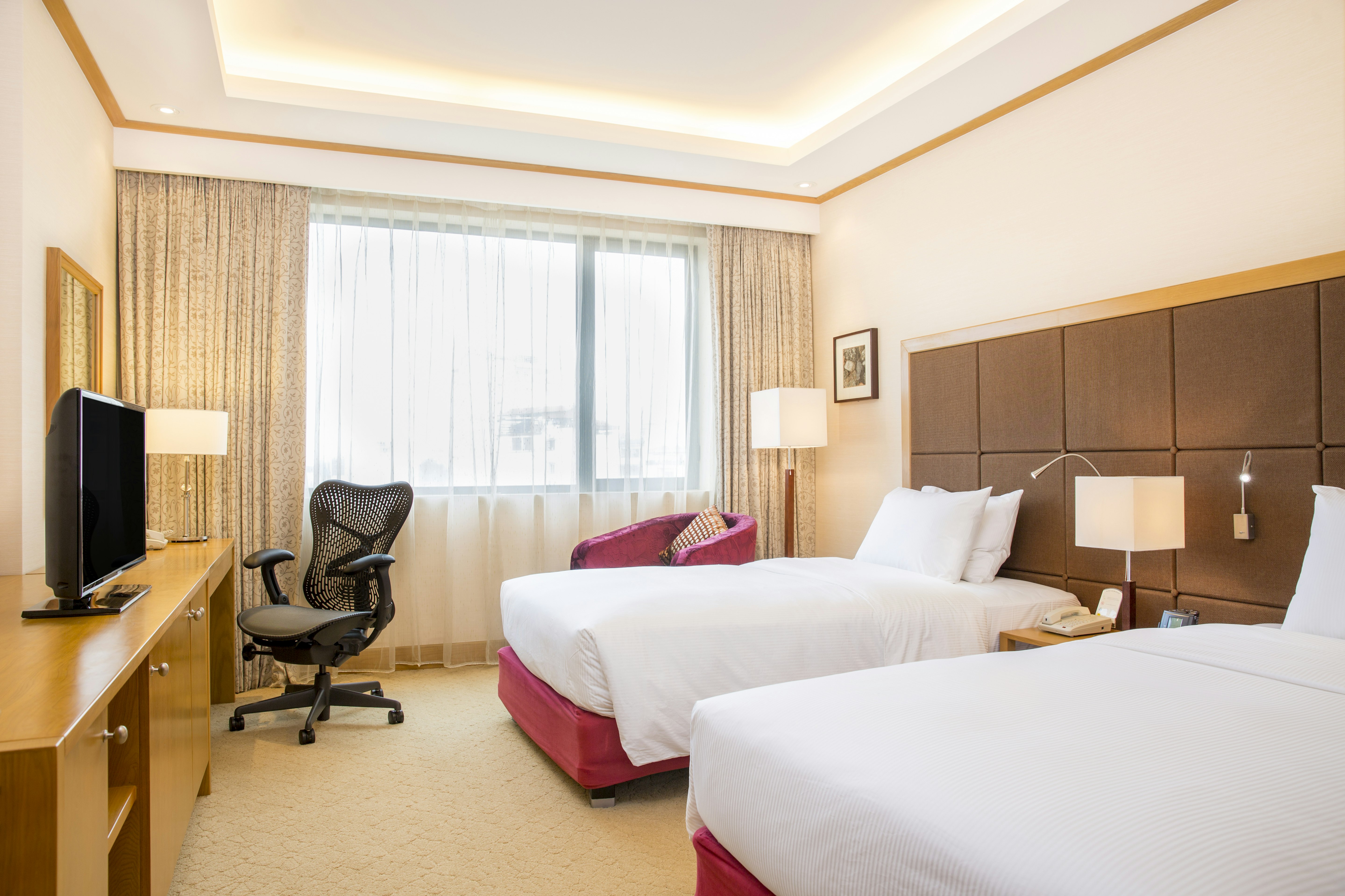 ROOM, TWIN BEDS