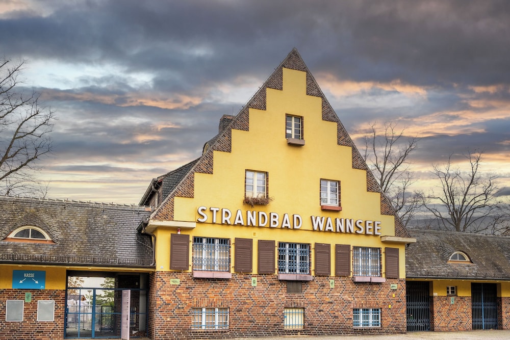 Hotel Grunewald 4/50