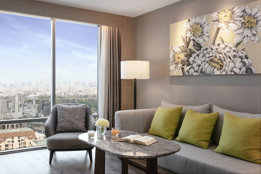 Sivatel Bangkok 30/50