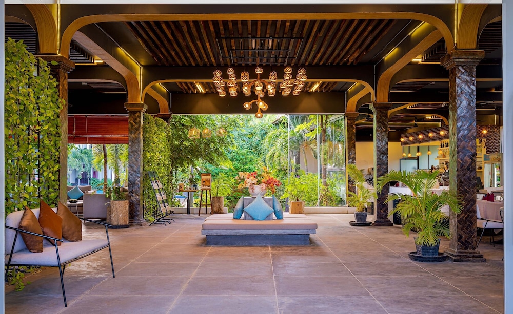 ANGKOR ELYSIUM SUITE 11/50