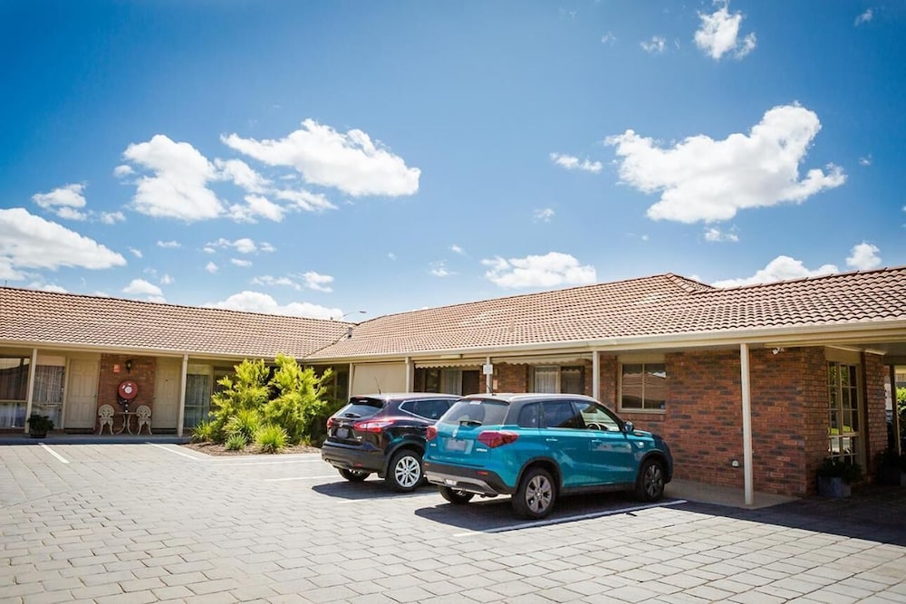 AUSTRALIAN SETTLERS MOTOR INN 5/25