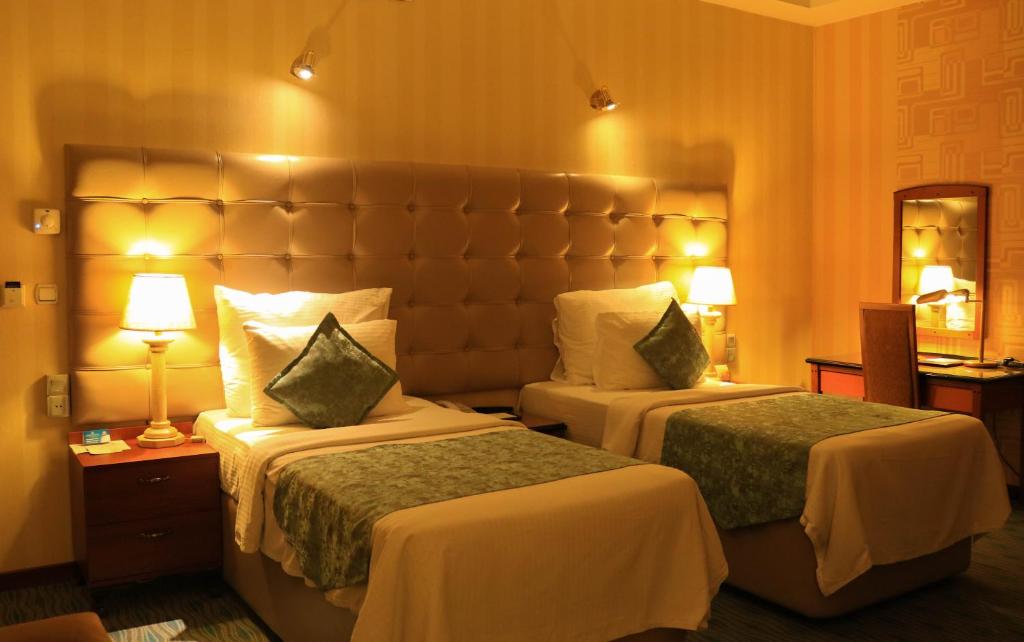 City, Deluxe, Double or Twin Bed, Sea View, Balcony