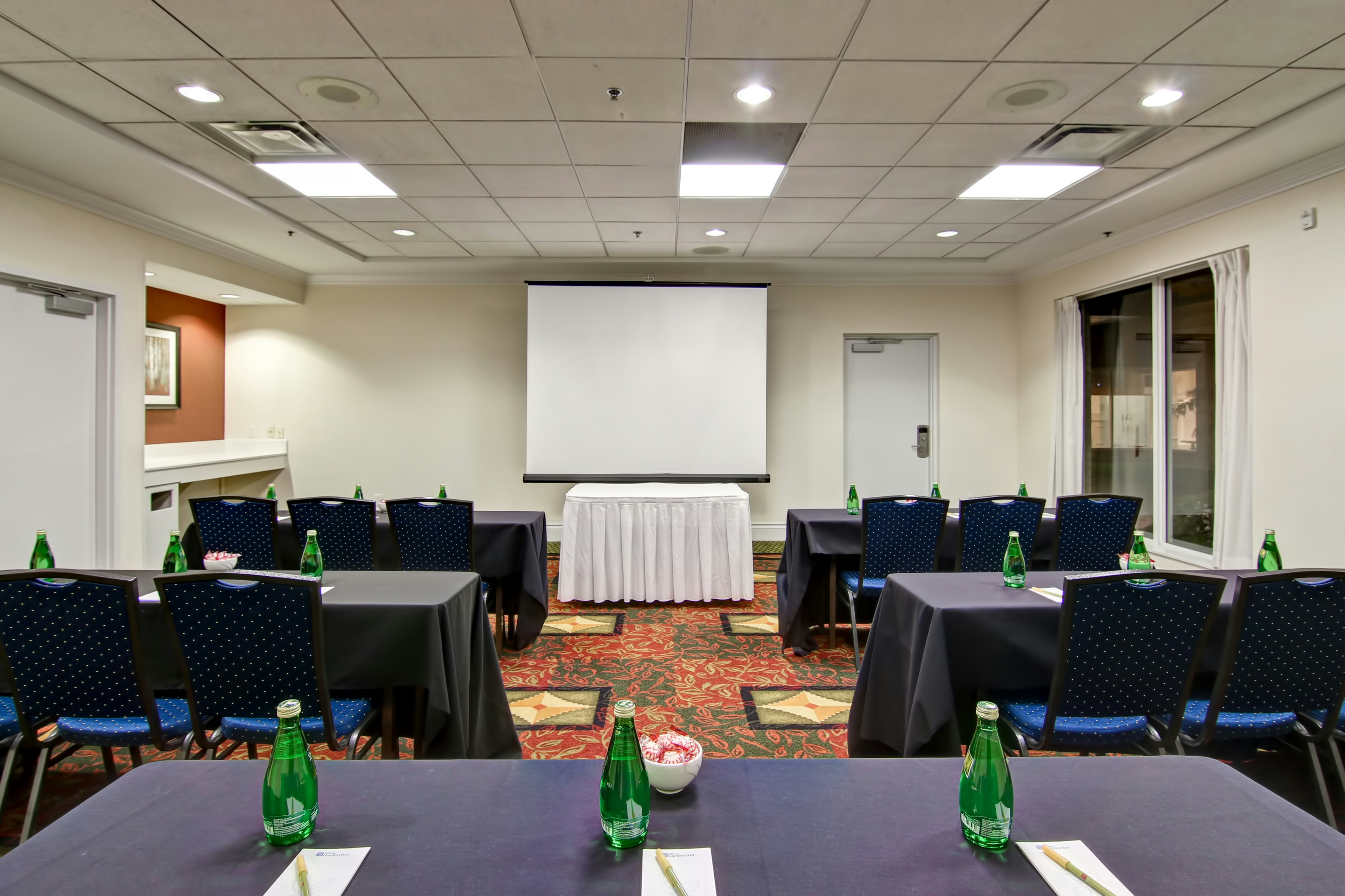 Hilton Garden Inn Toronto Mississauga 44/54