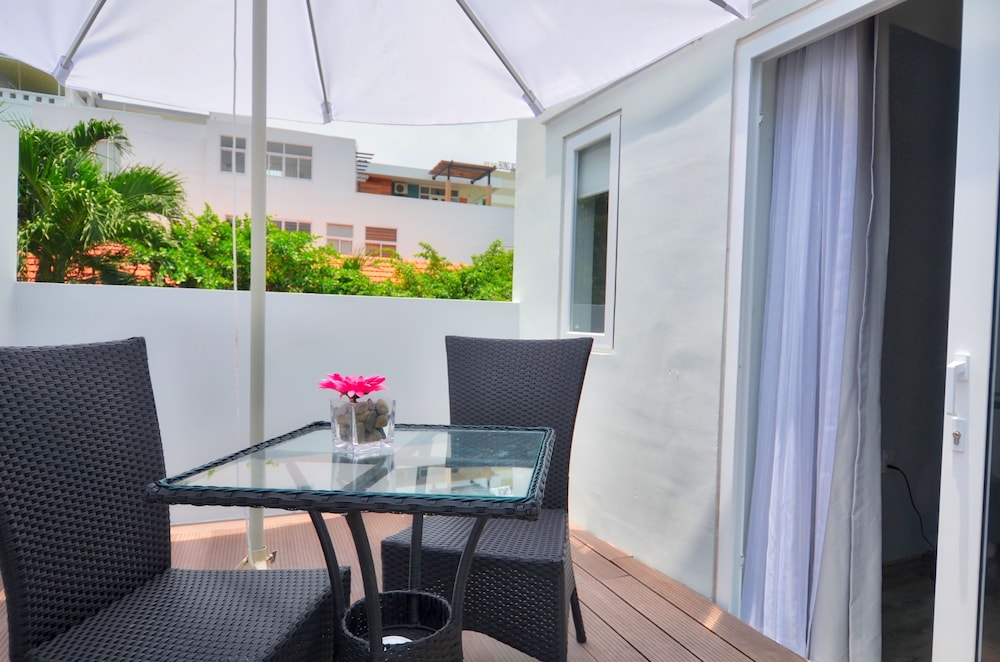 Hese Boutique Hotel & Apartment 64/73