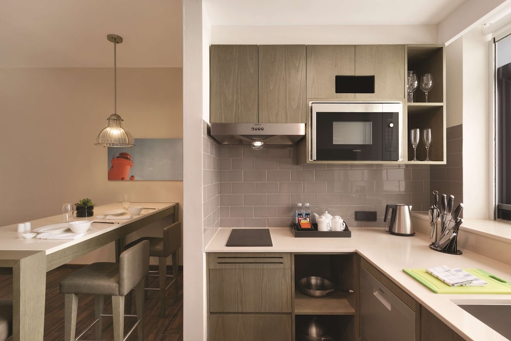 Hyatt House Shenzhen Airport 60/70