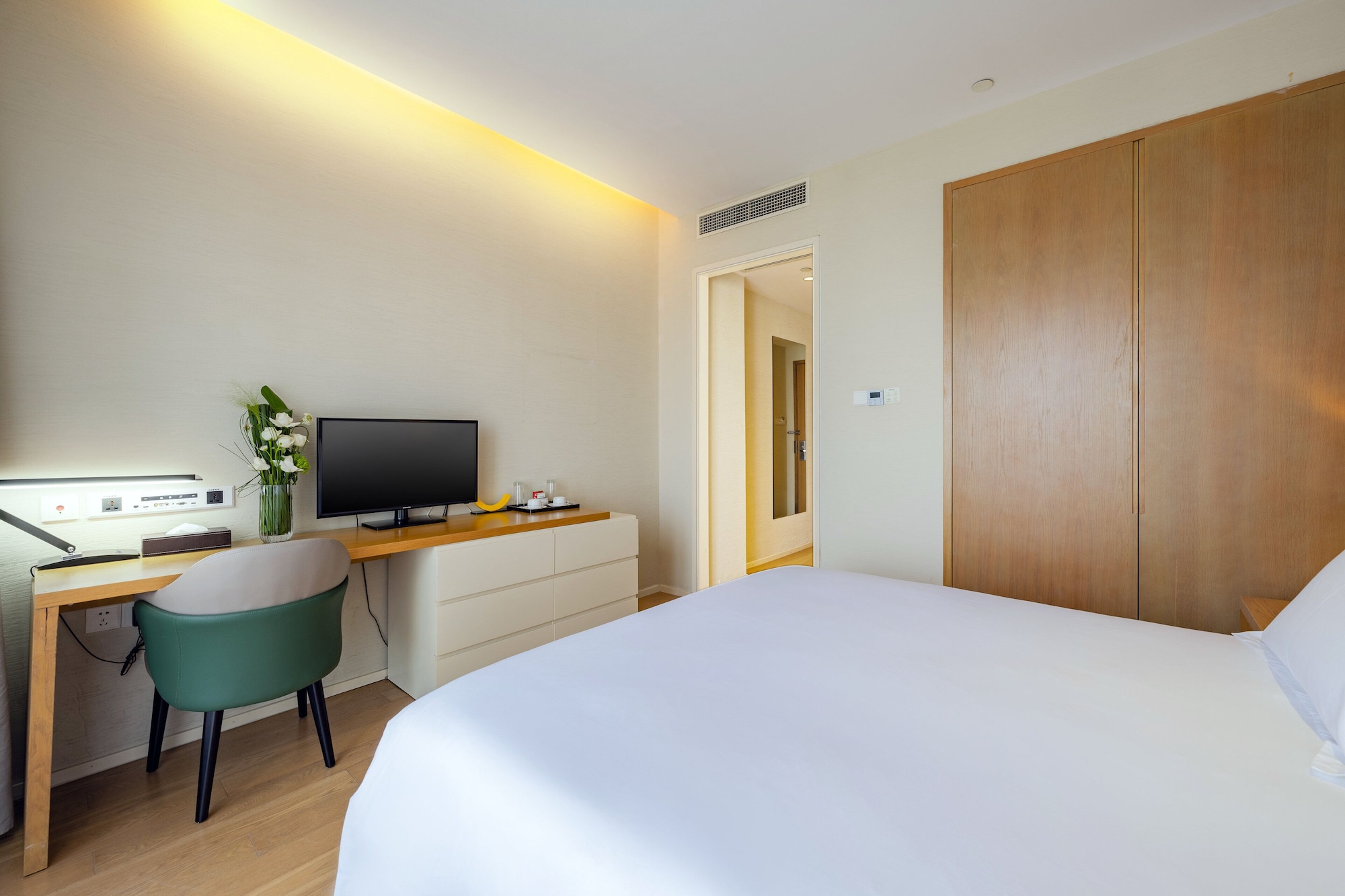 غرفة قياسية بسرير كينج، Holiday Inn Hotel And Suites Suzhou Yangcheng Lake 2/4