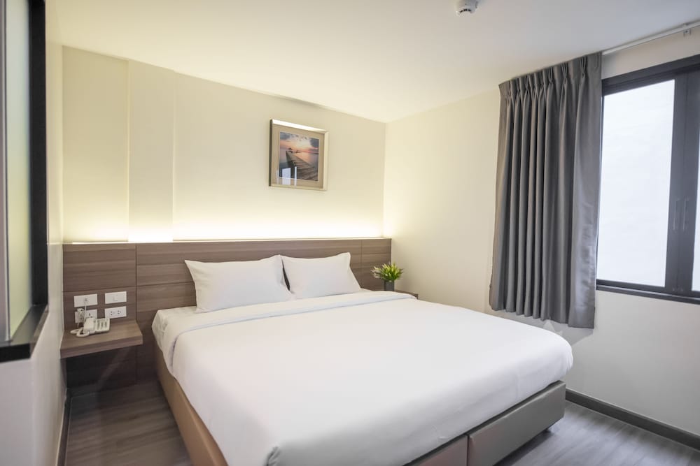 Sovereign Group Hotel Pratunam Bangkok 13/61