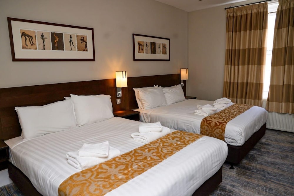 New Wilmington Hotel 13/58