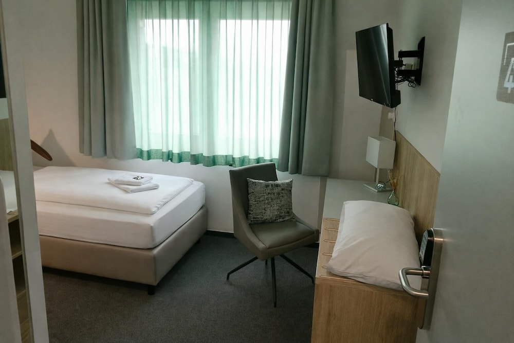 Hotel Deutsches Haus 14/36