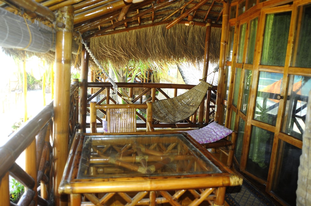 The Coral Blue Oriental Beach Villas And Suites 37/65