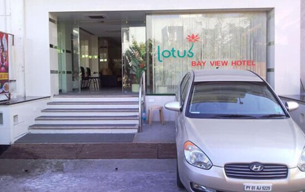 Lotus Bay View Hotel 18/25