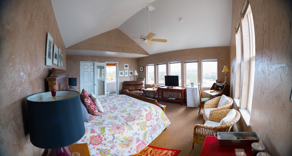 Skyridge Inn Bed & Breakfast 25/73