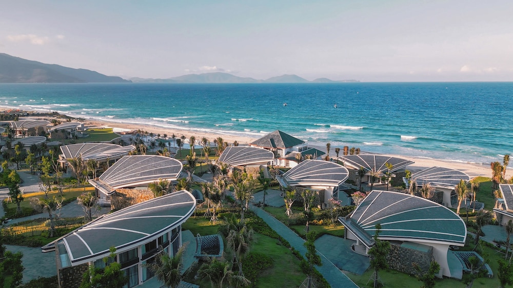 Melia Serenity Cam Ranh Beach Resort 40/47