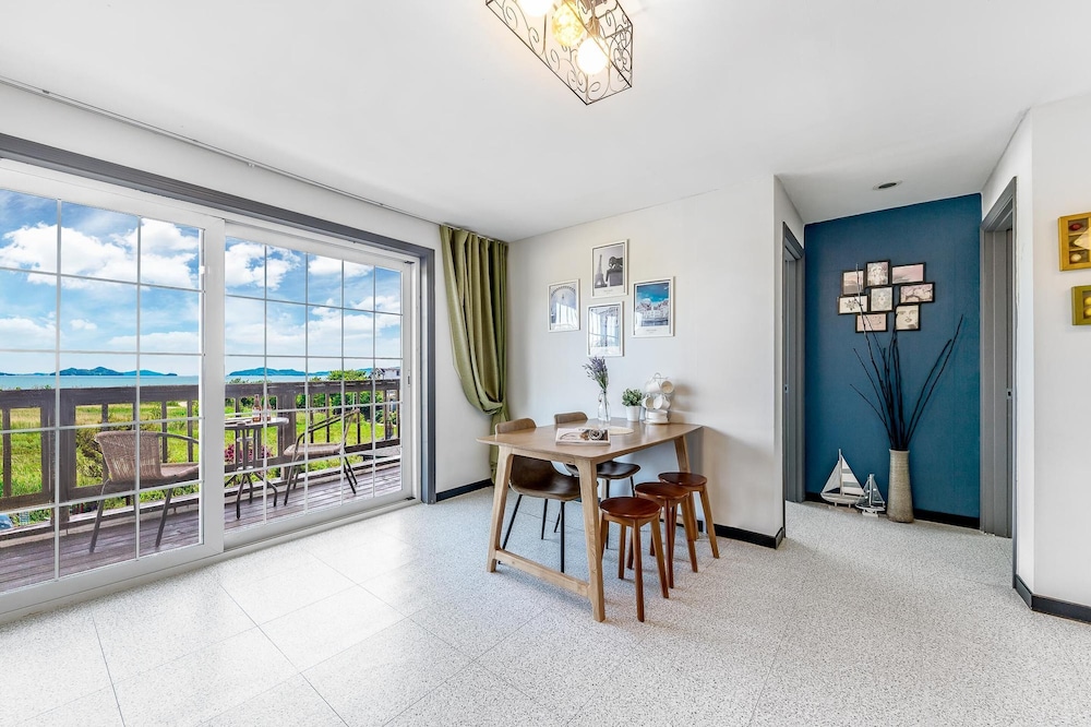 Ganghwa Rodemhouse Pension 28/48