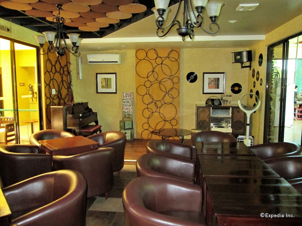 Country Village Hotel 26/37