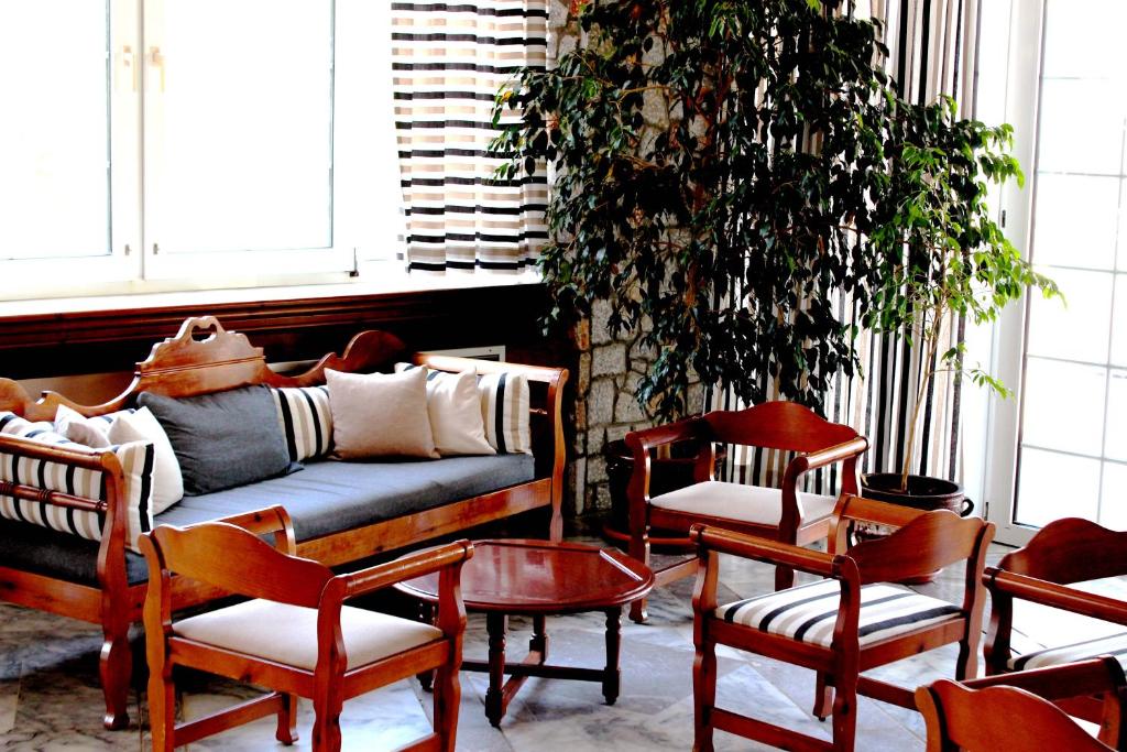 Pal Beach Hotel 23/50