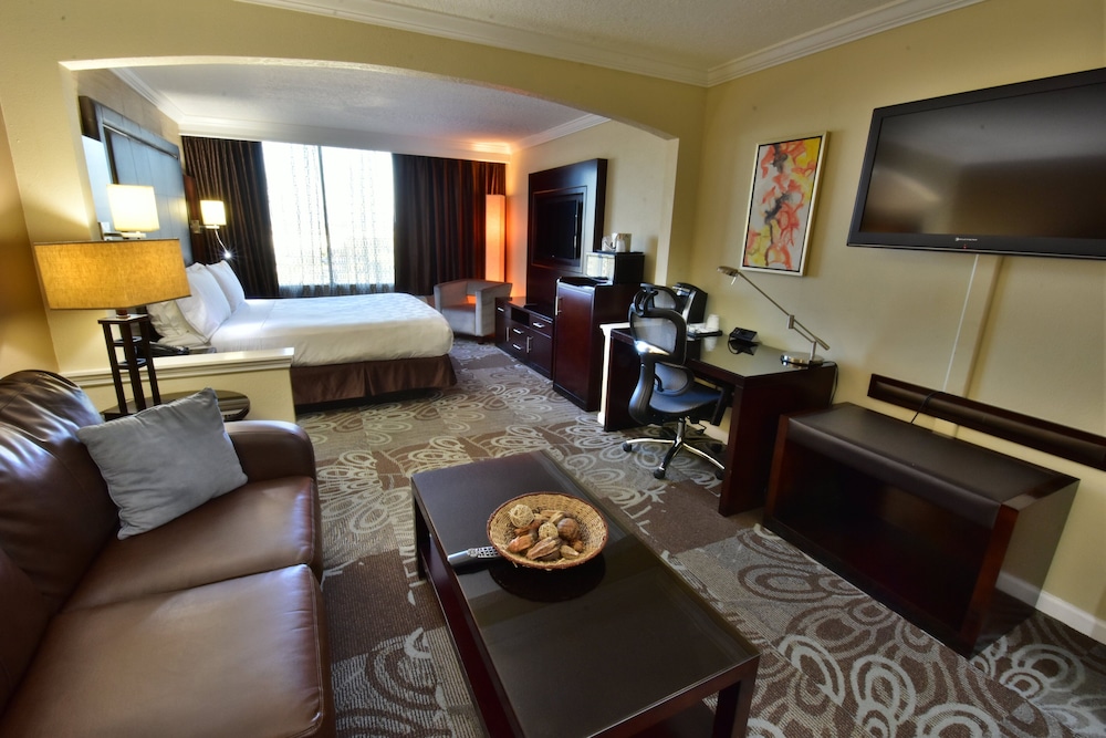 Holiday Inn Orlando East - UCF Area 41/59
