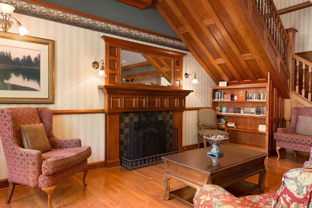 Country Inn & Suites by Radisson, St. Charles Historic District 22/31