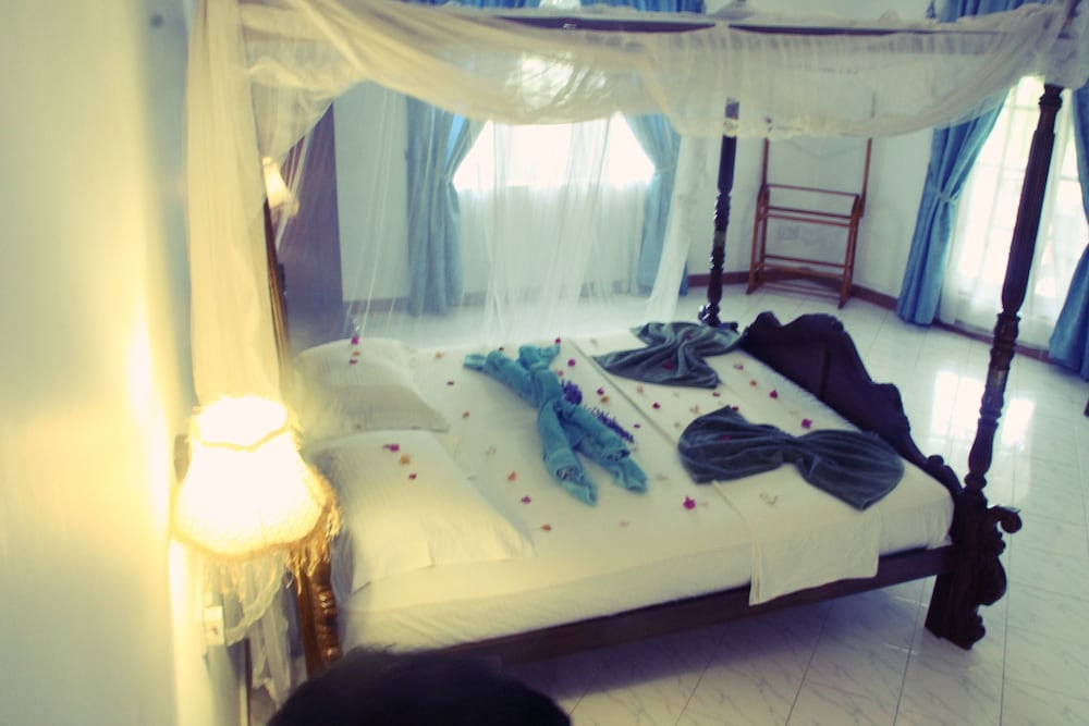 Hotel Bougainvilla 25/50