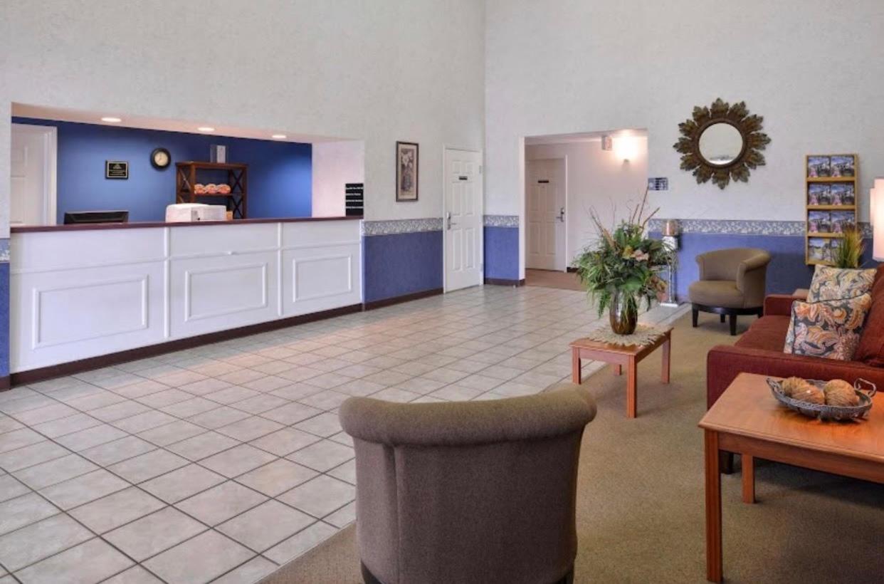 Comfort Crest Inn Smackover 5/18