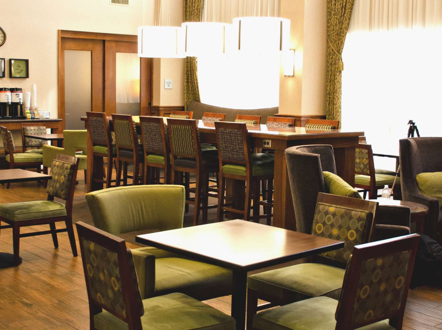 restaurant cafeteria