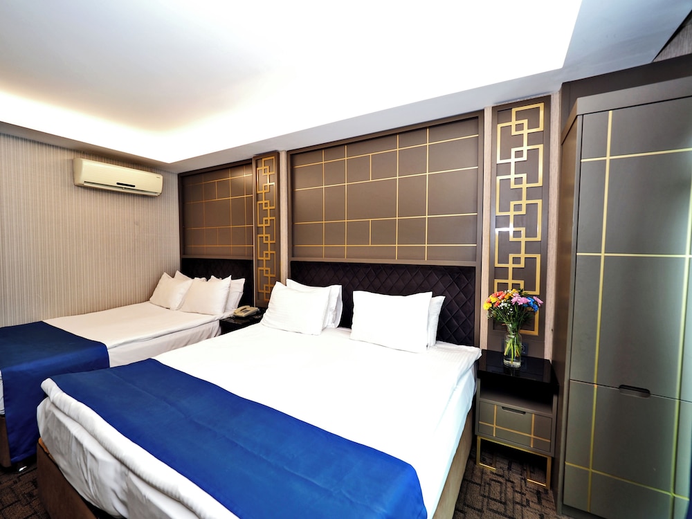 Superior, Quadruple, 2 Double Beds