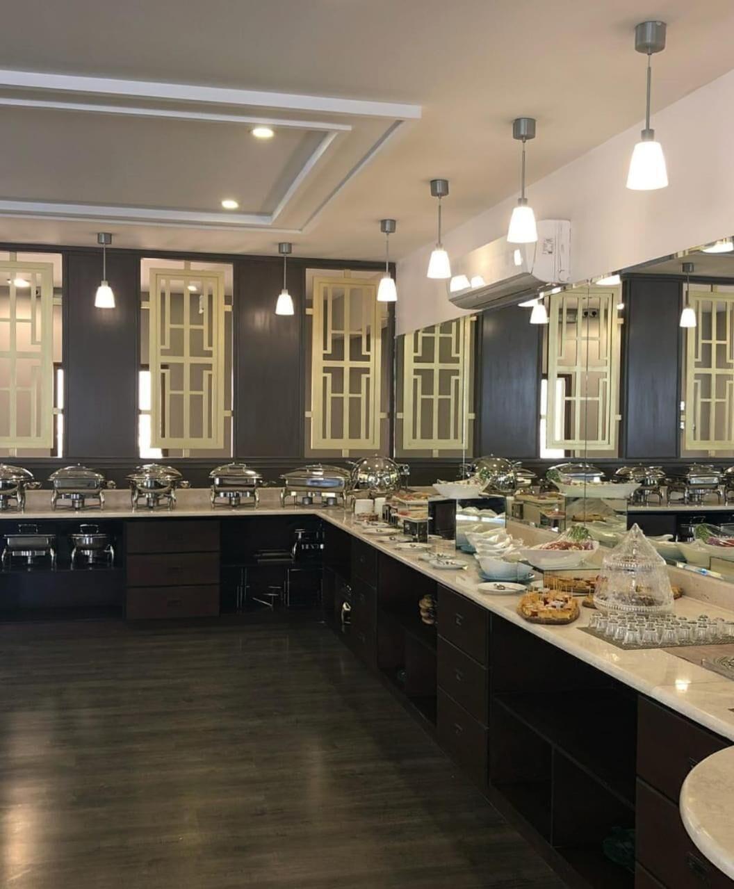 فندق تربل تري(Triple Tree Hotel) 24/50