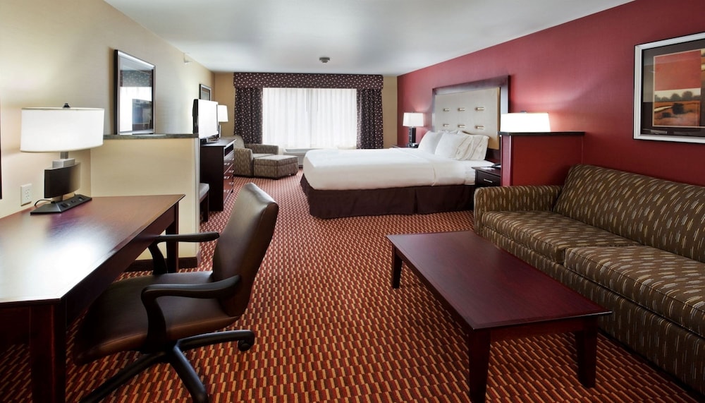 Holiday Inn Express Hotel and Suites Great Falls 31/47