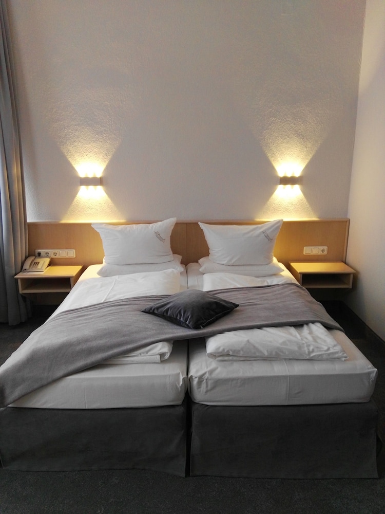 Drexel Apos S Parkhotel 28/64