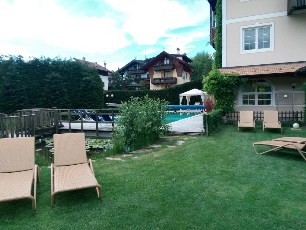 Alpen Hotel Eghel 60/68