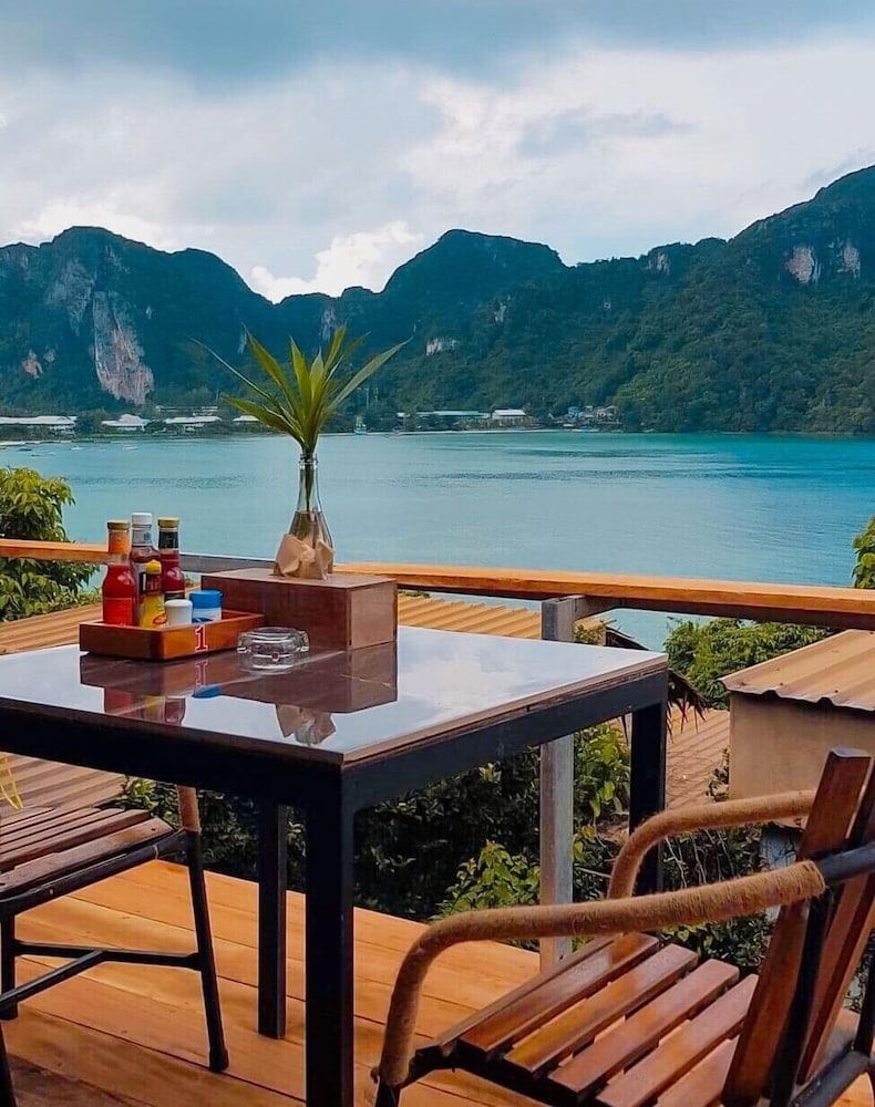 PHI PHI SEA SKY RESORT 49/66