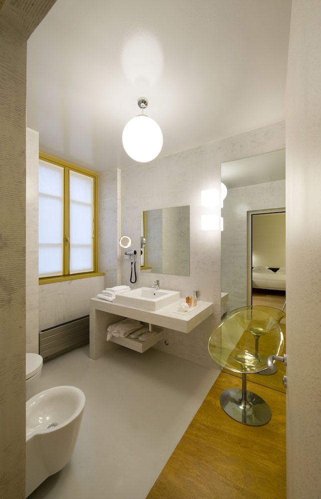 Petronilla - Hotel in Bergamo 38/39