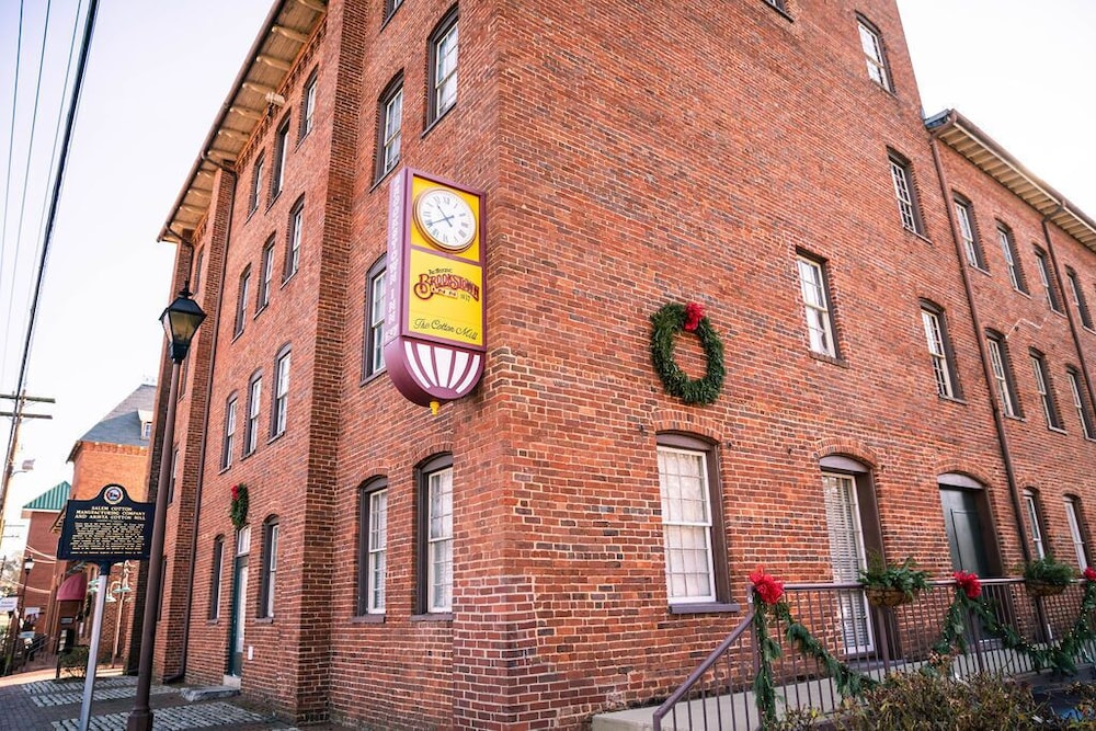 The Historic Brookstown Inn, Trademark Collection by Wyndham 2/72