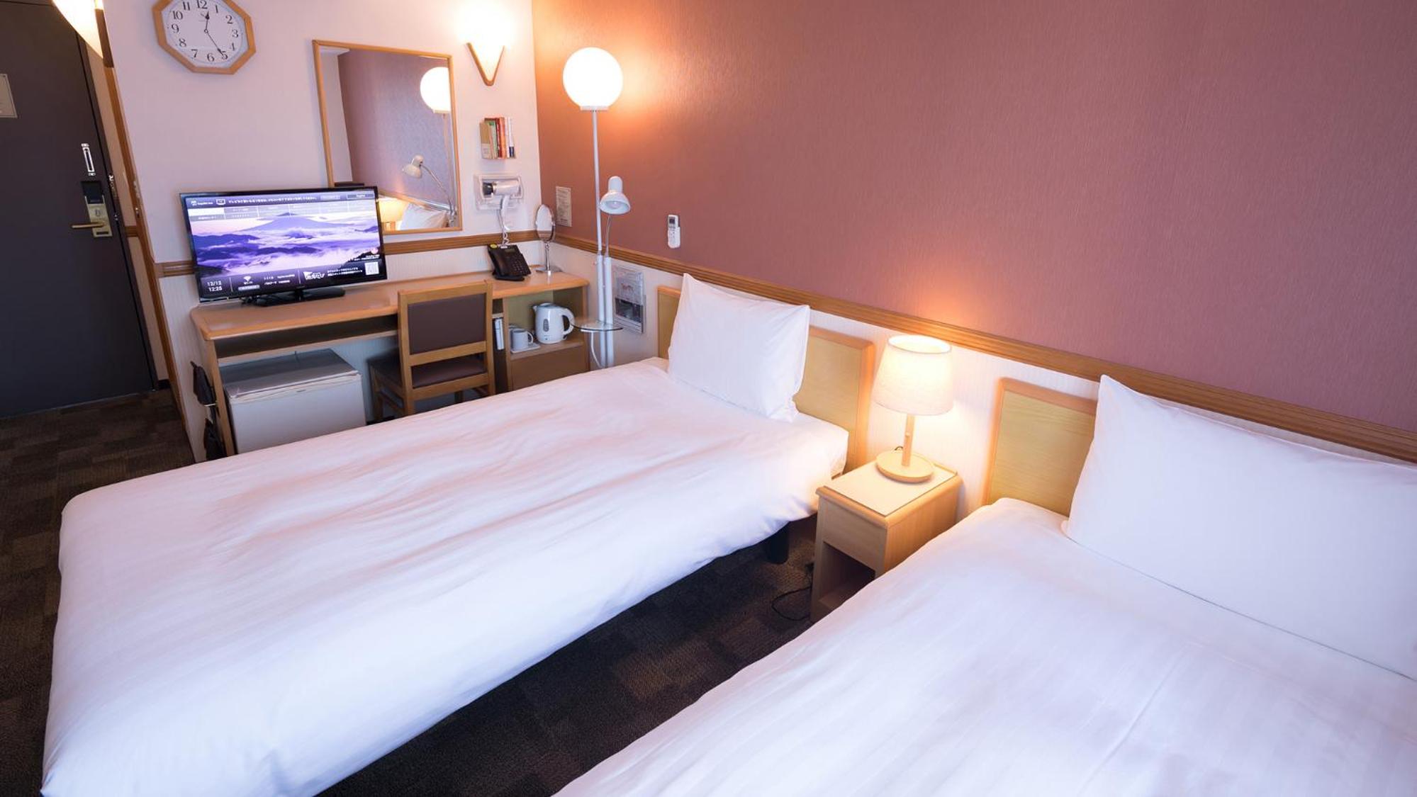Room, Twin Beds