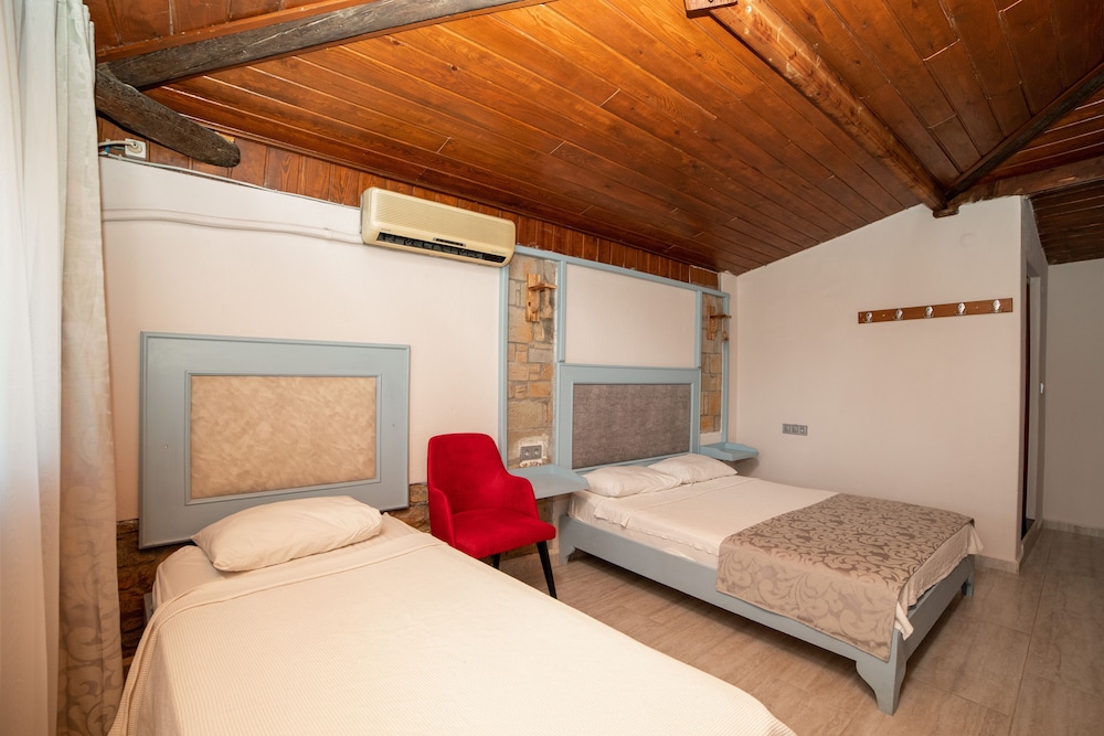 Gokceada Yakamoz Motel 8/50