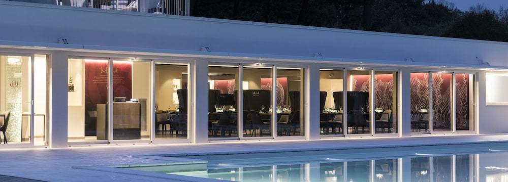 FINIS AFRICAE COUNTRY HOUSE 3/56