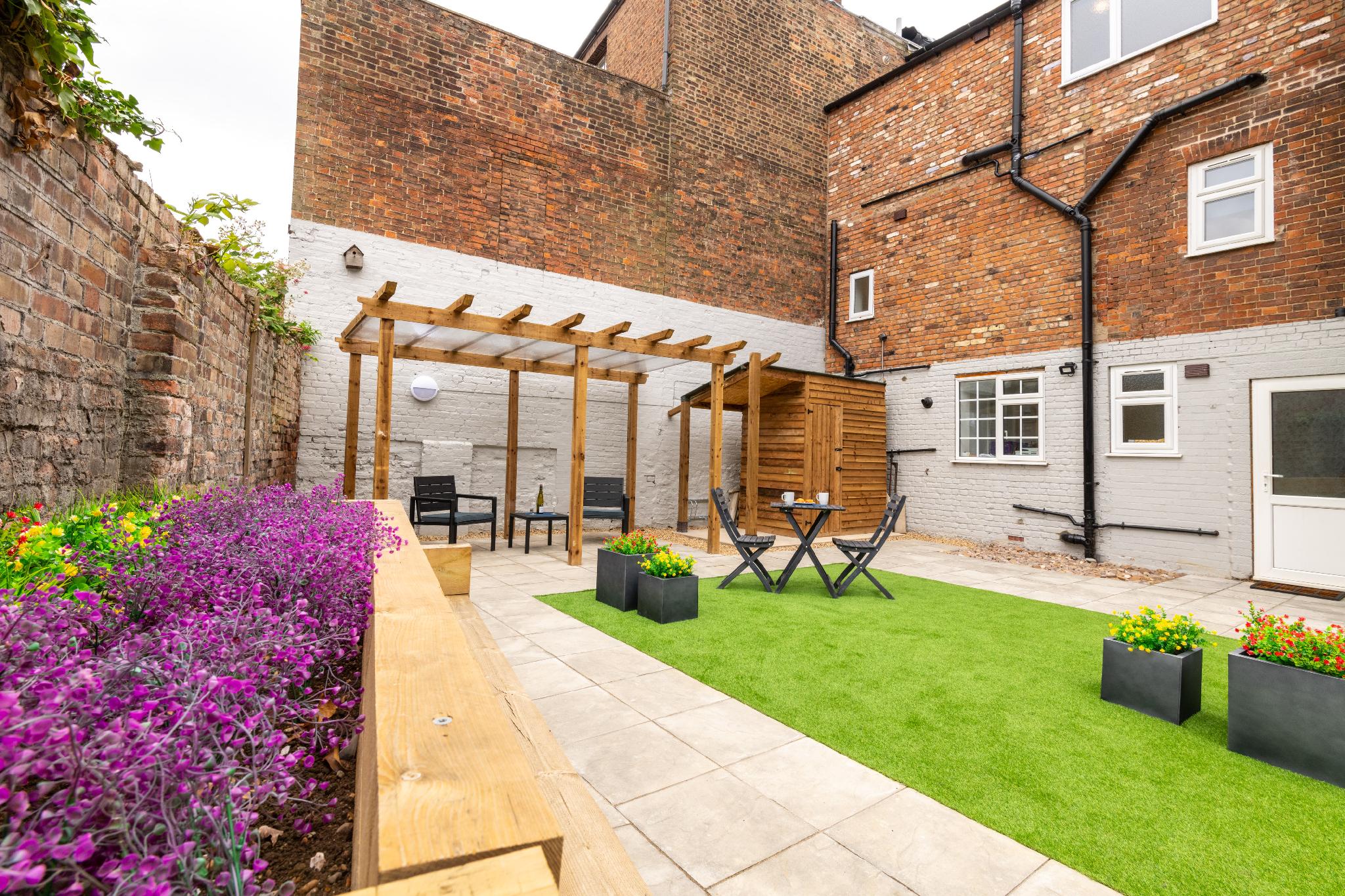 BrickSage Rooms, Kings Lynn South Gate 22/25