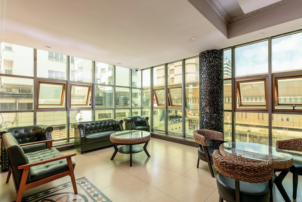 HBT Russel Hotel 42/50