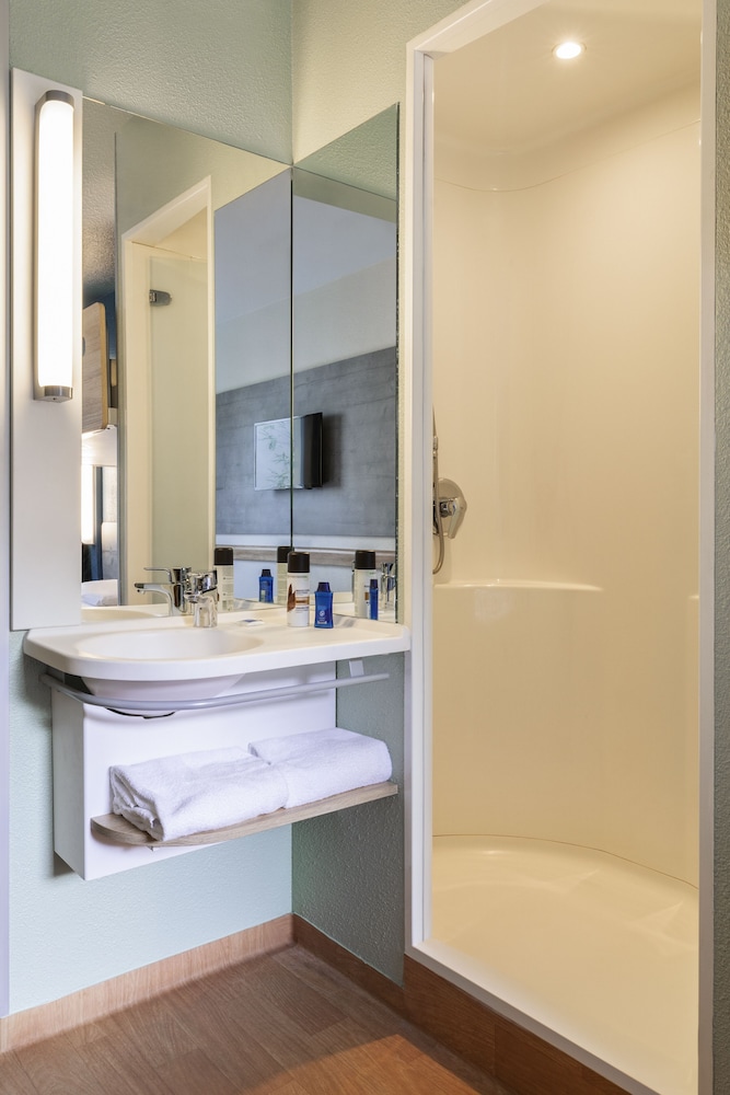 Ibis Budget Paris La Villette 19Eme 28/72
