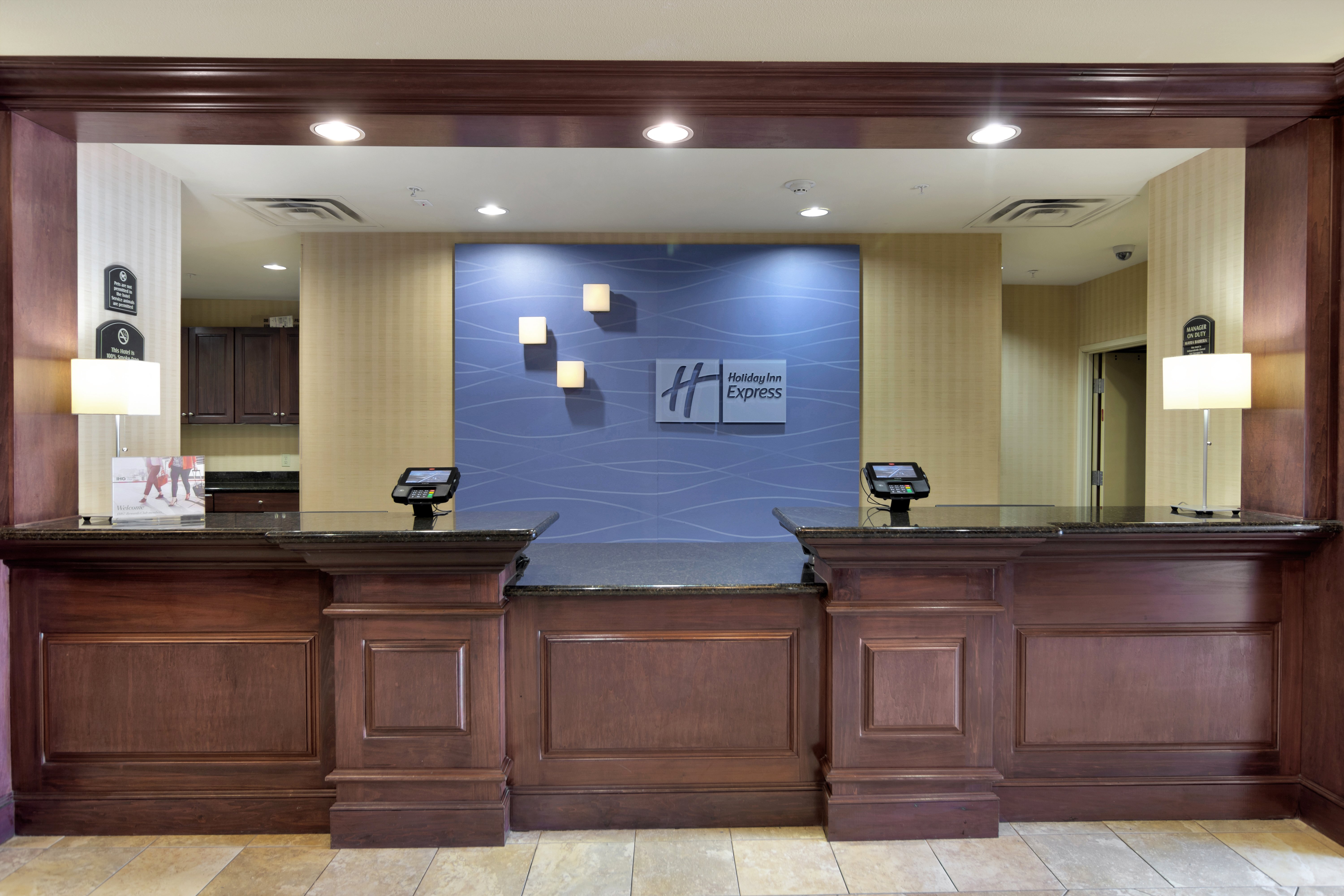 Holiday Inn Express Hotel And Suites Dfw West Hurst 4/74