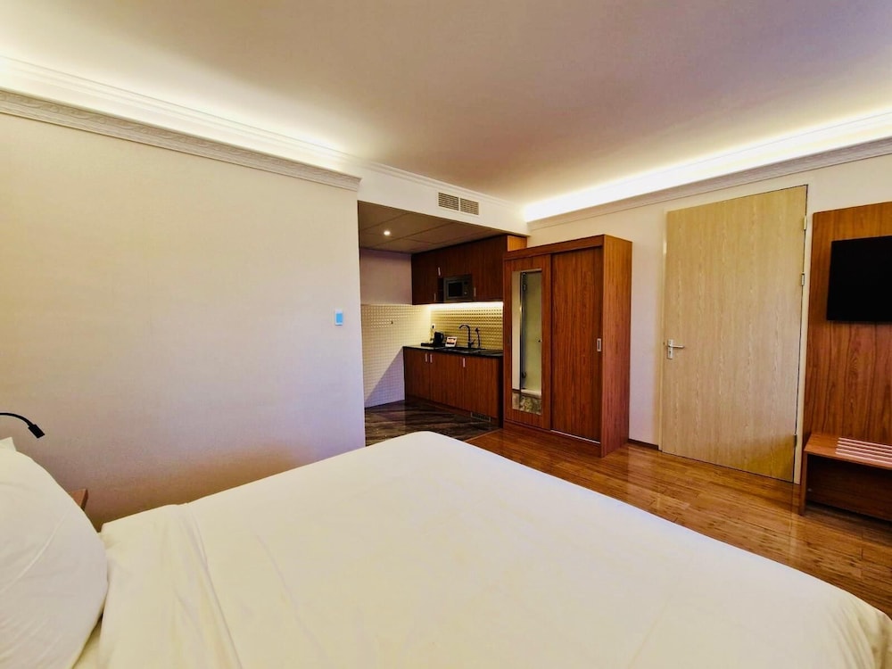 Chasse Residency Hotel 9/46