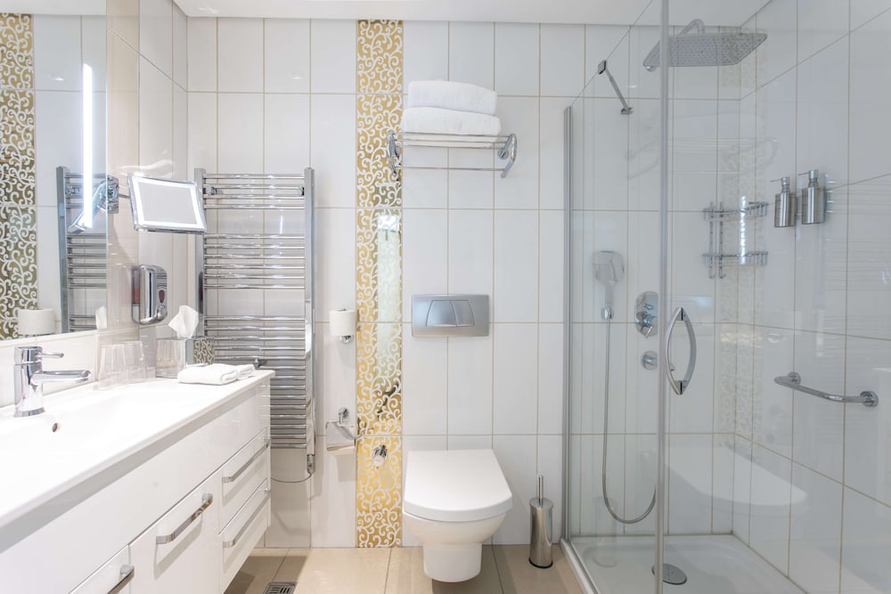 Radisson Residences Avrupa Tem Istanbul 63/66